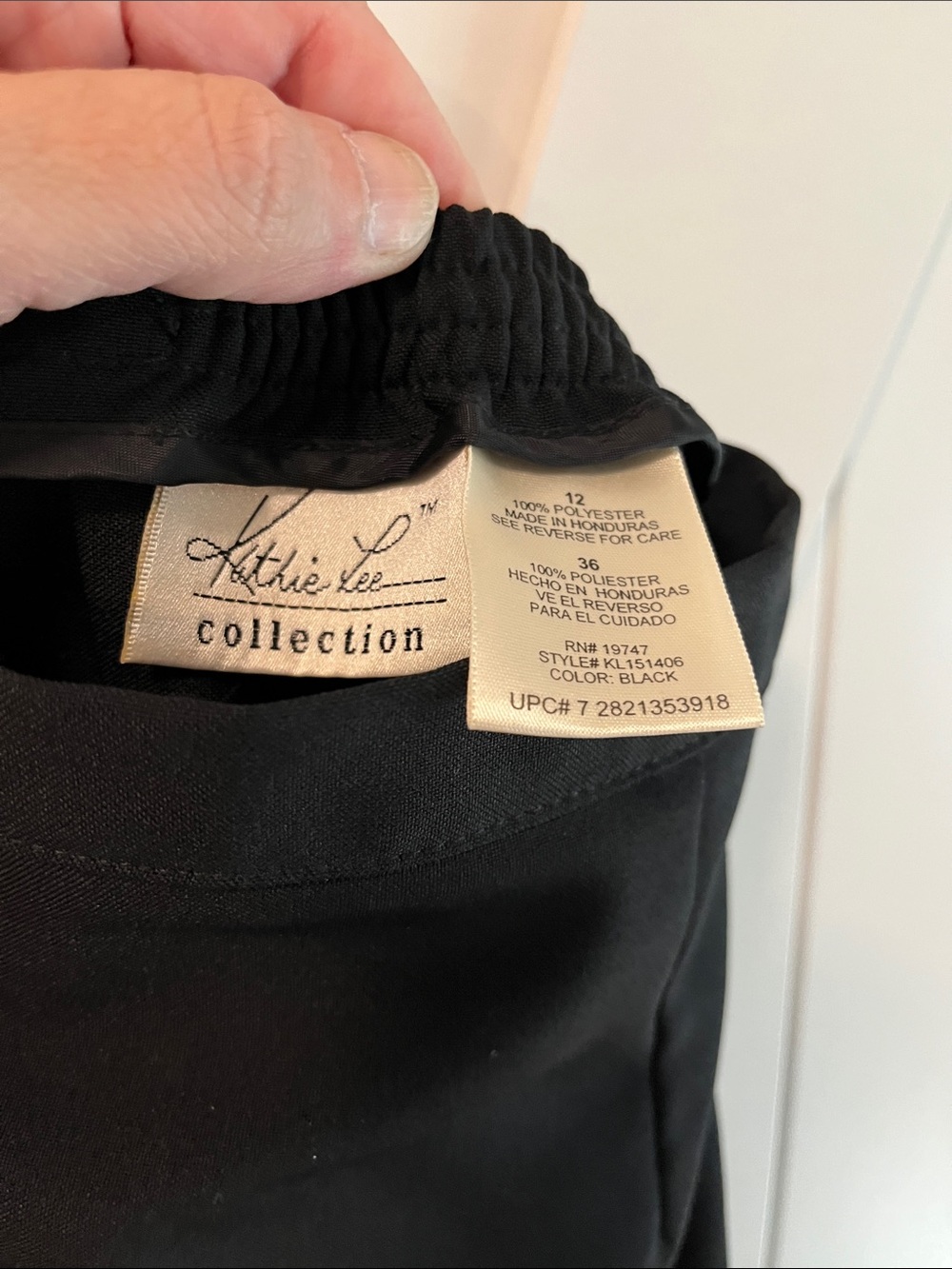 Kathie Lee Collection Black Pencil Skirt - Sleek Office Essential - Picture 3 of 3